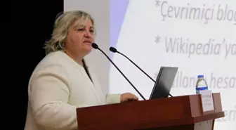 'Öğretmen Sahnedeki Bilgedir'