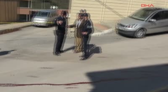 Yaşlı Adam Cami Çıkışında Bıçaklanarak Öldürüldü