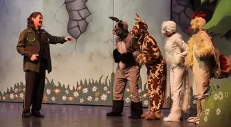 'Bremen Mızıkacıları' Karadenizli Çocuklar İçin Sahnede