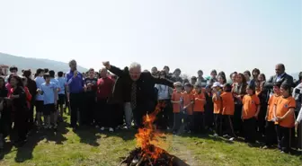 Güzelbahçe'de Nevruz'a Coşkulu Kutlama