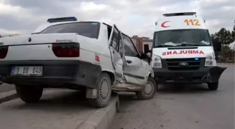 Hasta Almaya Giden Ambulans Otomobile Çarptı