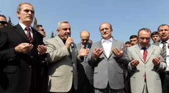 Hamitler Mezarlığı'na Cami