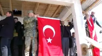 Şehit Polisin Babaevinde Yas