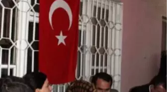 Bakan Ergin'den Şehit Ailesine Ziyaret