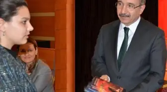 Bakan Dinçer Marmaris'in Dahi Kızını Tebrik Etti