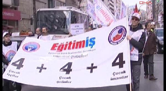 Atatürk Anıtı Çevresinde Zincir Eylemi / 4+4+4'ü Protesto İçin Greve Çıktılar