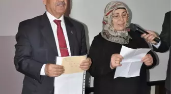 Okuma Yazma Öğrenip, Sertifika Törenine Davet Mektubu Yazdılar