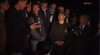 Üst Geçit İçin Yolu Trafiğe Kapattılar
