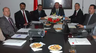 Vali Daşöz, Turgutlu'da İncelemede Bulundu