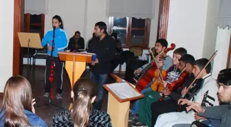 Cemiyetten Konser Hazırlığı