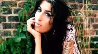 İngiliz Şarkıcı Amy Winehouse Ailesine 4,6 Milyon Dolarlık Servet Bıraktı