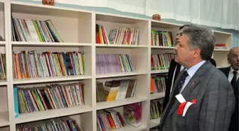 Karaman'da 112 Çalışanlarından Okula Kütüphane