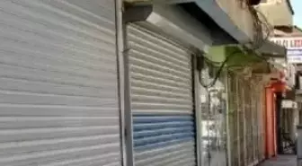 Yüksekova'da Kepenk Kapatma Eylemi