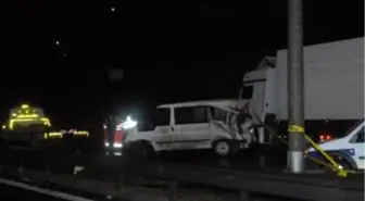 Küçükçekmece'de Trafik Kazası: 1 Ölü, 2 Yaralı