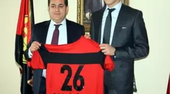 Demirören'ler Eskişehirspor Kulübünü Ziyaret Ettiler