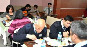 Altındağ Belediyesi'ndan Personele Müzik Sürprizi