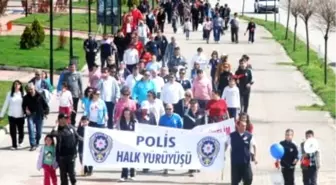 Giresun'da Polis Vatandaş El Ele Yürüdü