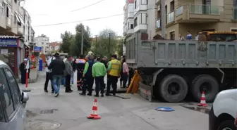 Karşıyaka'da Doğalgaz Kaçağı Korkuttu