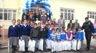 Polis Eşlerinden Öğrencilere Yardım