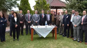 Alaca'da Polis Gününe Kokteylli Kutlama