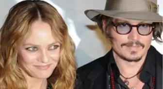 Depp Gönlünü Ashley'ye Kaptırdı