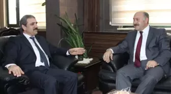 Eski Milletvekili Kardeş, Belediye Başkanı Polat'ı Makamında Ziyaret Etti
