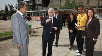 Büyükşehir Okulların Eksiklerini Gideriyor
