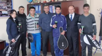 'Bende Tenis Öğreniyorum'