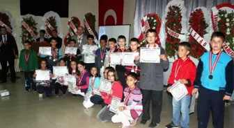 Burhaniye'de Öğrencilere Dershane Ödülü