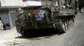 Suriye'de Tanklar Halen Sokaklarda