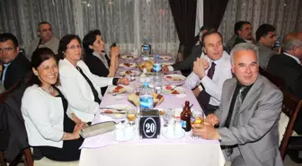 Eğitim-İş'ten Emekliye Ayrılanlara Veda Yemeği