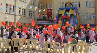 Anadolu Çocuk Kreşi'nde 'Kutlu Doğum' Heyecanı
