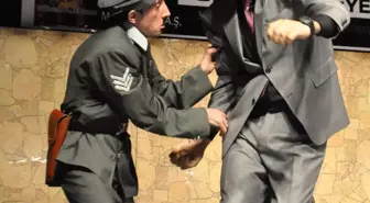 Bitlis'te 'Cibali Karakolu' Adlı Oyun Sahnelendi