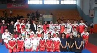 Niğde 6. Uluslararası Atatürk Kupası Kick Boks Turnuvası Yapıldı