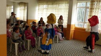 Minik Öğrencilerden Rehabilatasyon Merkezine Anlamlı Yardım