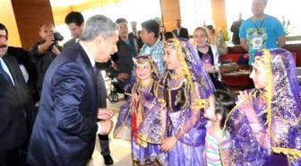 Başbakan Yardımcısı Bülent Arınç: 'Medya Canavara Dönüşebiliyor'