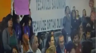 Deniz Gezmiş'in Anıldığı Kitap Fuarında Protesto