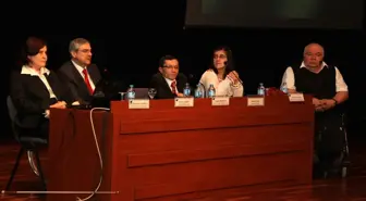 'Herkesin Anlatacak Bir Hikayesi Var' Paneli Düzenlendi