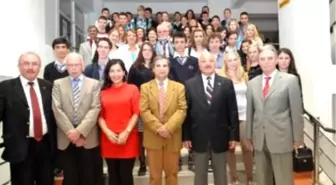 Hollandalı Öğrenciler Denizli Belediyesi'ni Ziyaret Etti