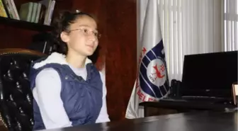 23 Nisan Belediye Başkanı Esra Uysal