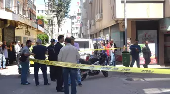 Balıkesir'de Şehir Merkezinde Silahlı Saldırı