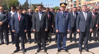 Konya'da 23 Nisan Kutlamalarına Bakan Davutoğlu Katıldı