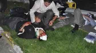 Minibüs Elektrik Direğine Çarptı: 1 Ölü,11 Yaralı