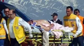 Hınıs'ta Kan Davası Kurşunları; Baba Öldü, Oğlu Ağır Yaralı