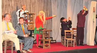 'Memleketin Birinde' Sahnelendi