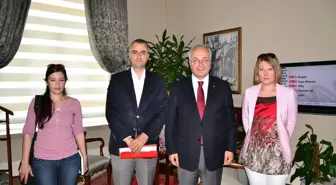 Anemon Plastik Sanatlar Derneği'nden Vali Daşöz'e Ziyaret