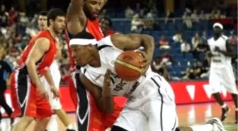 Fıba Eurochallenge Kupası Fınalınde Fransız Takımı Elan Chalon'u 91-86 Yenen Beşıktaş Mılangaz,...