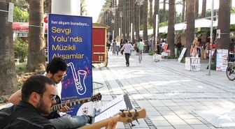Sevgi Yolu'nda Akşam Dinletileri Başladı