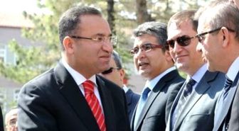 Bozdağ: Tutuklu Vekiller Problemi Muhalefetin Türkiye'ye Hediyesi (2)