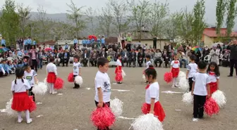 Anasınıfı Öğrencilerinden 'Minik Parmaklar Sergisi'